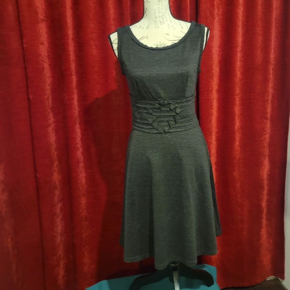 MAX STUDIO Gray Sleeveless Dress Size S